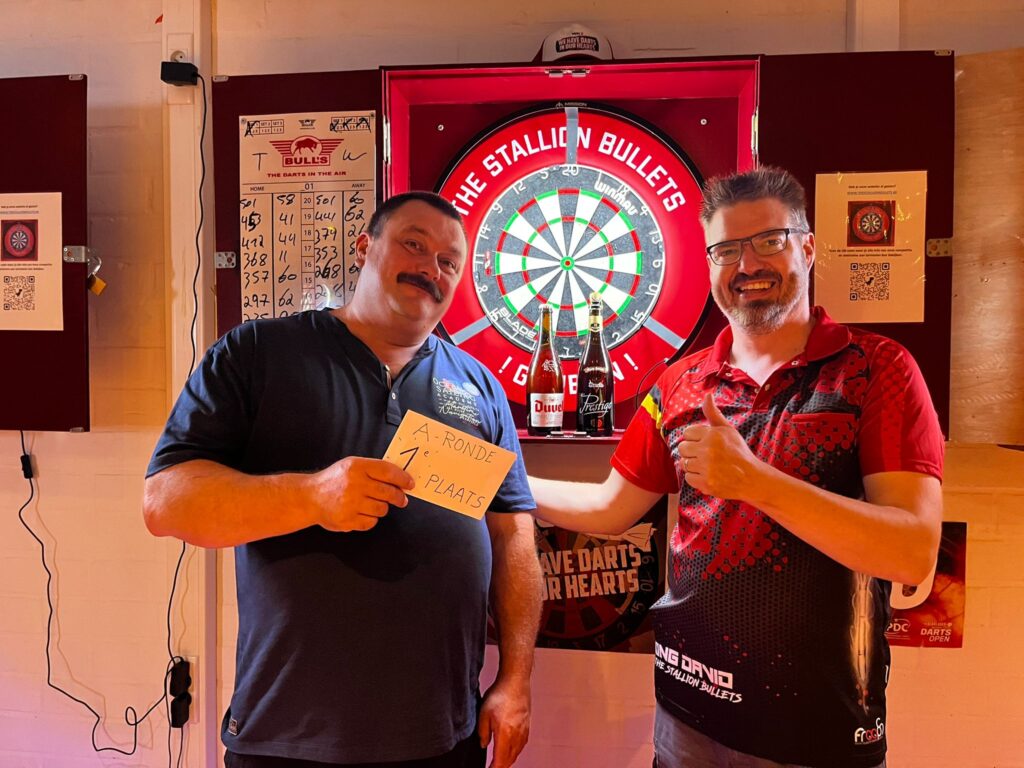 Meeste 180-worpen door Wim Van De Keere tijdens 'The End of summerblues' dartstornooi in café Sekuurne te Balegem-Oosterzele